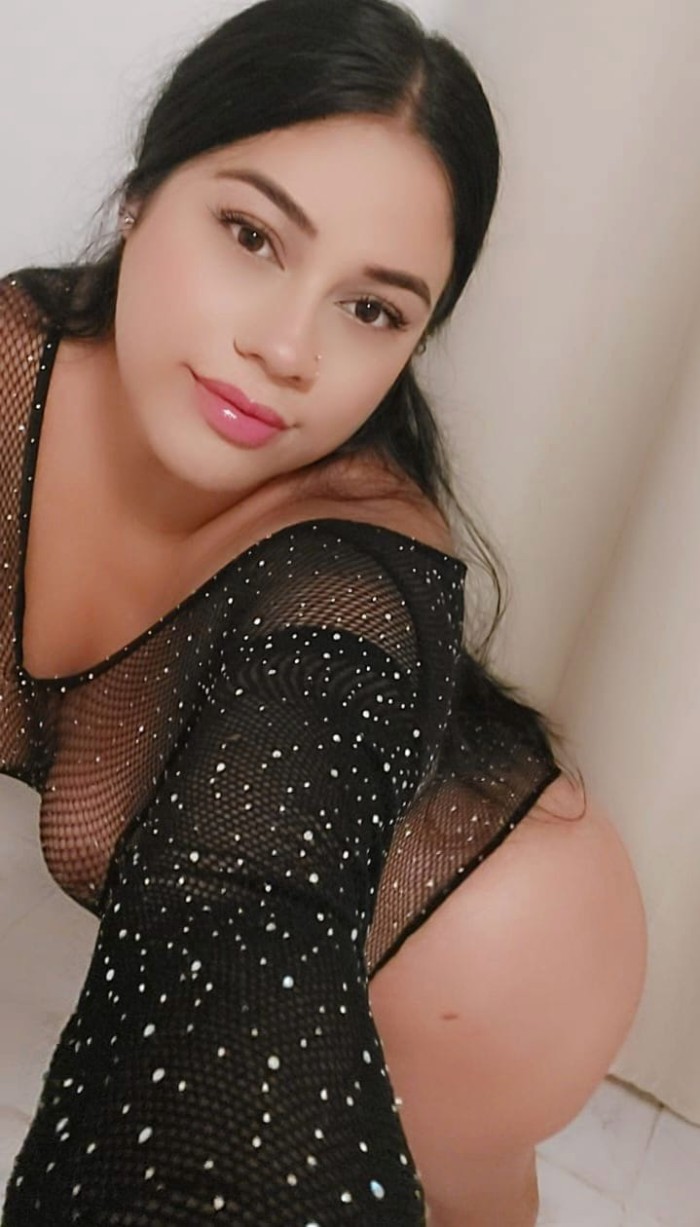 DISFRUTA DE ESTE RICO CUERPO CALIENTE