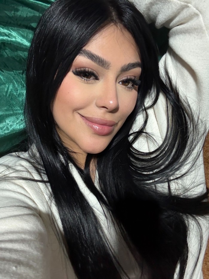 ESMERALDA, ANGELICAL Y DULCE COLOMBIANA
