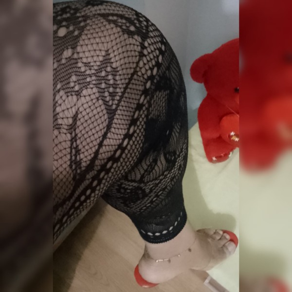 Garganta Profunda Fiestera Tu  Fantasía Bombón Curvas Sexi Para Ti