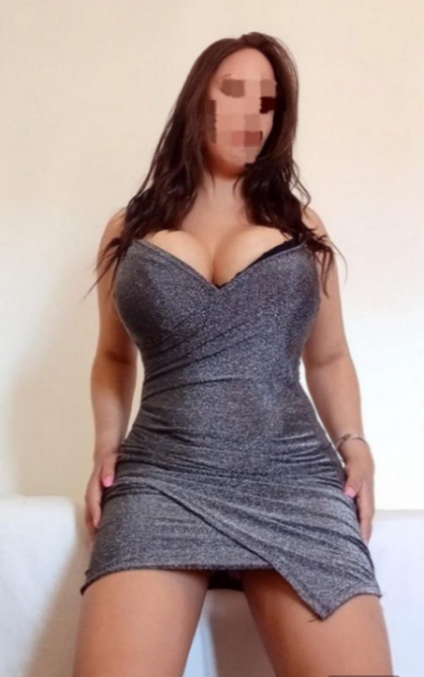 EMA ELEGANTE Y DIVERTIDA