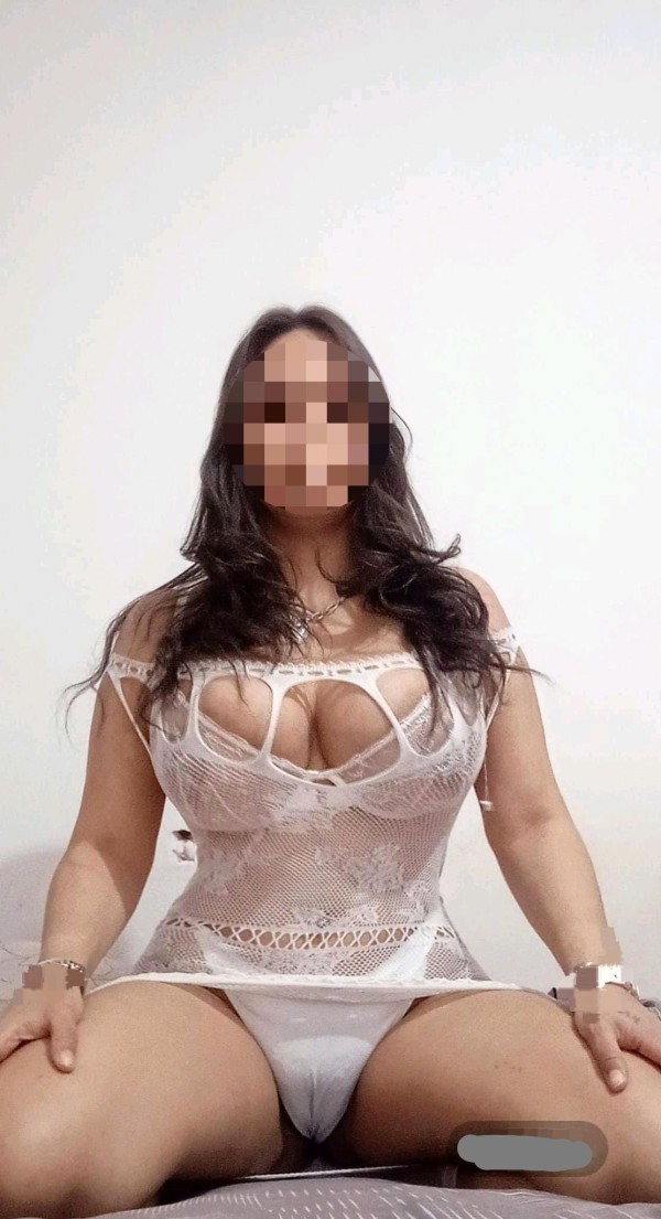 EMA ELEGANTE Y DIVERTIDA
