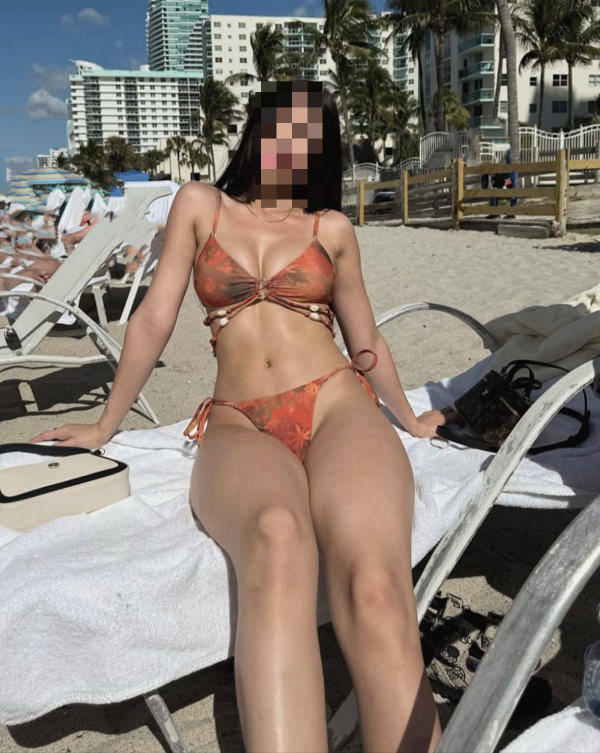 Latinas de lujo con oferta en dúplex