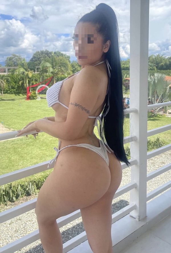 HILARY LATINA FIESTERA DIOSA DEL GRIEGO