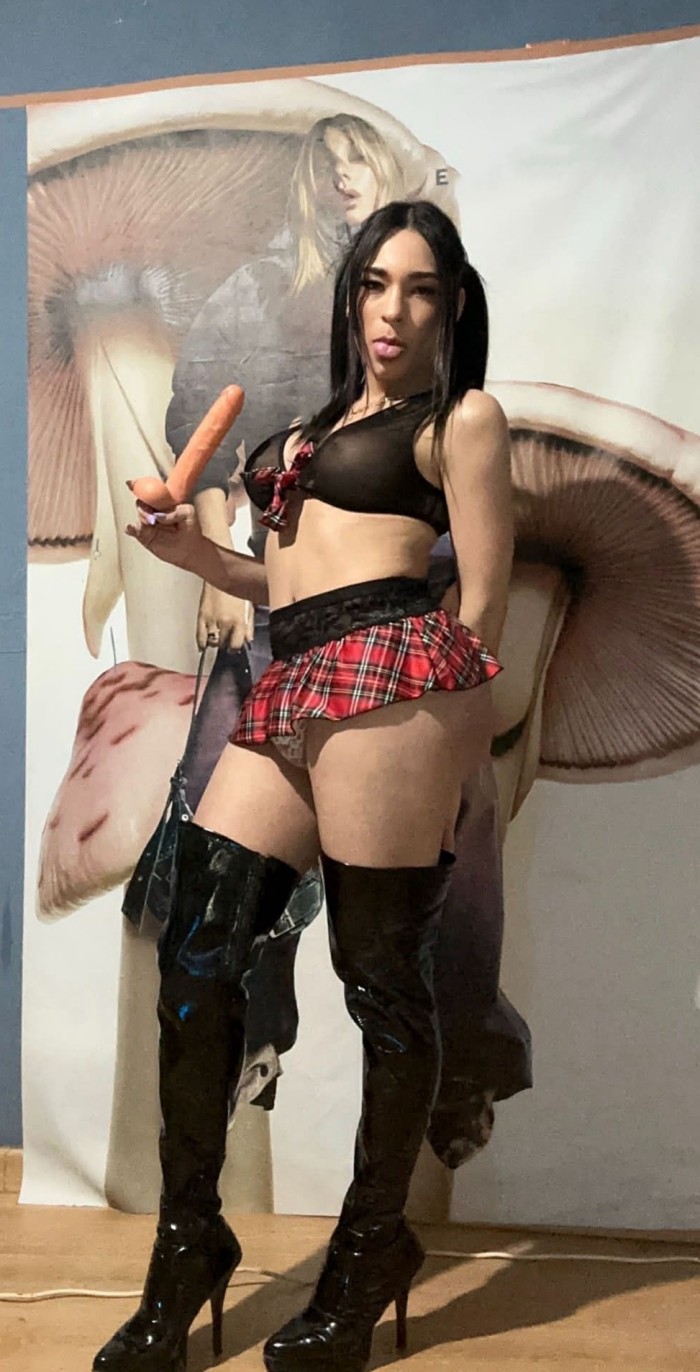 caliente dinamica en pocas palabras extrovertida