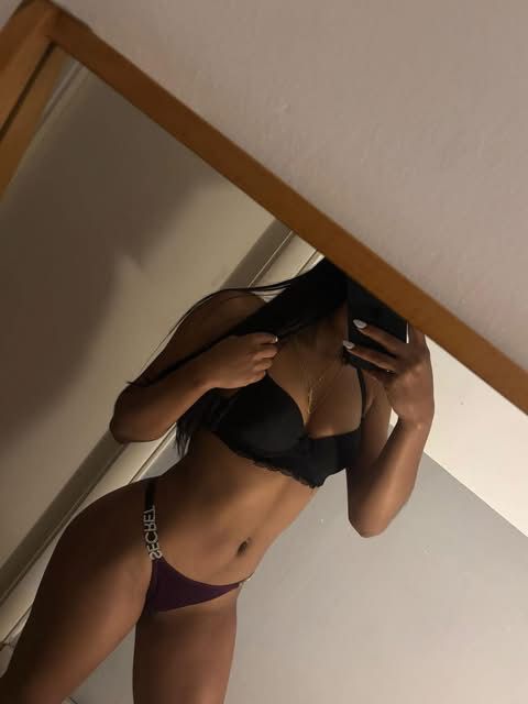 MARIANA ESCORT GUARRILLA Y SEDUCTORA EN VALENCIA PACK HORAS