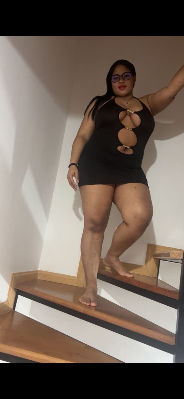 Sara Dominicana ardiente y apasionada