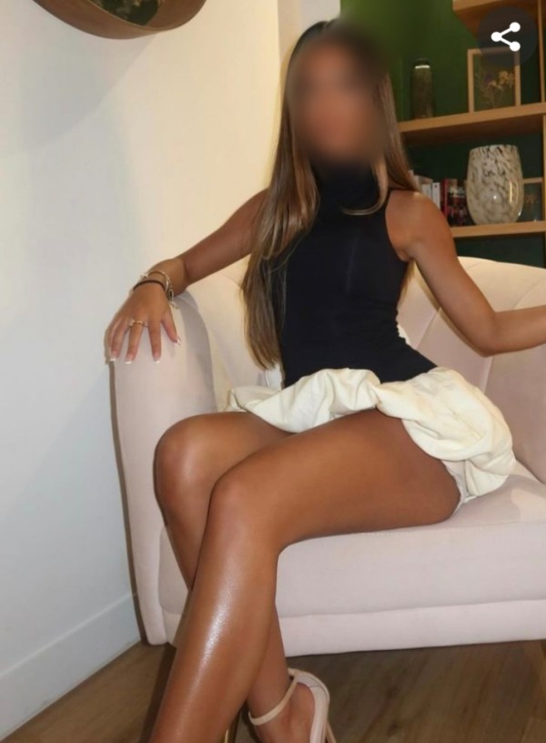 Novedades luna 26 años muy fiestera recién llegada a torrelavega