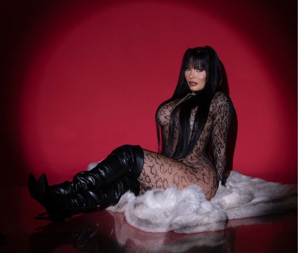 Tierna complaciente y muy cachonda