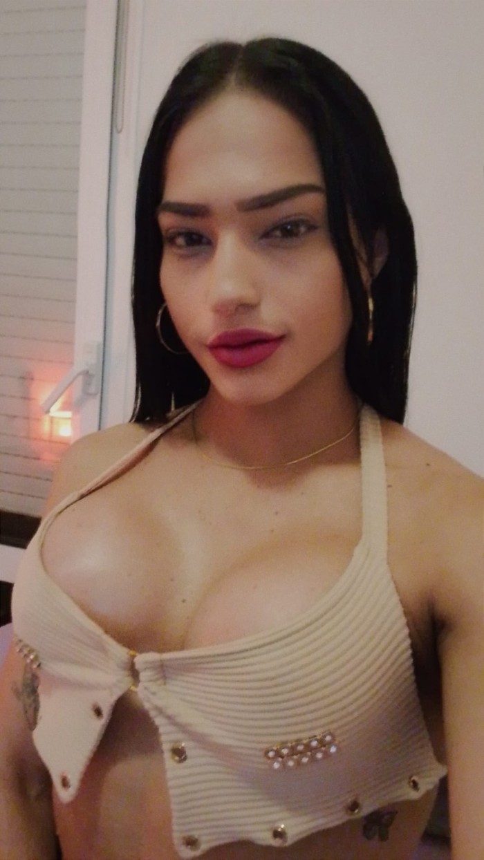 Trans muñeca sensual de lujo en Pineda de Mar