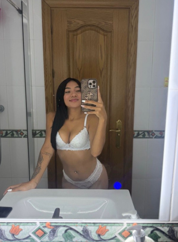 PRECIOSA JOVENCITA 20 AÑITOS PRIMERA VEZ CHAMARTIN