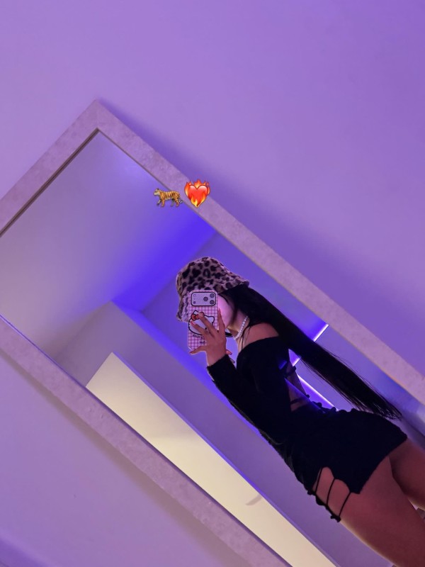 Soy Lucy hermosa sensual y cariñosa