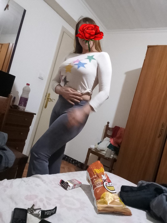 ESTOY A TOP SOY LA QUE VAS TE GUSTA TE ESPERO .