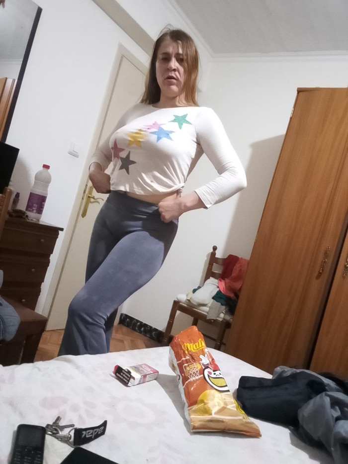 ESTOY A TOP SOY LA QUE VAS TE GUSTA TE ESPERO .
