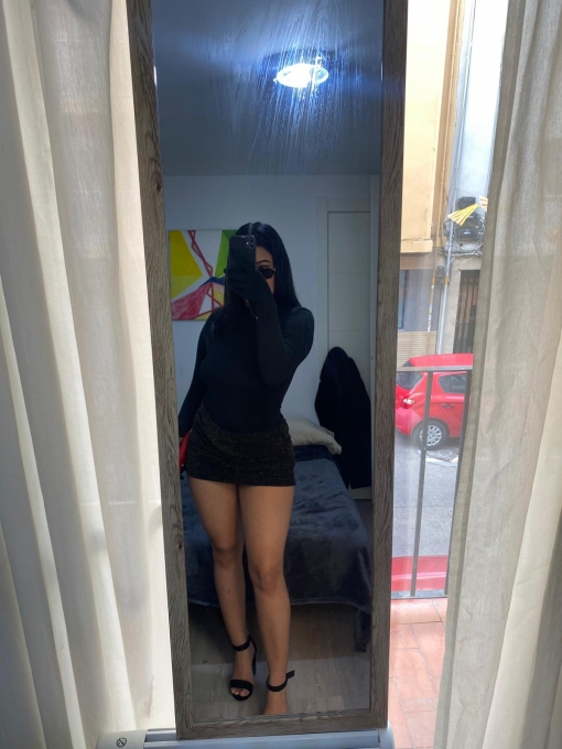 Novedad, encantadora y cariñosa Latina