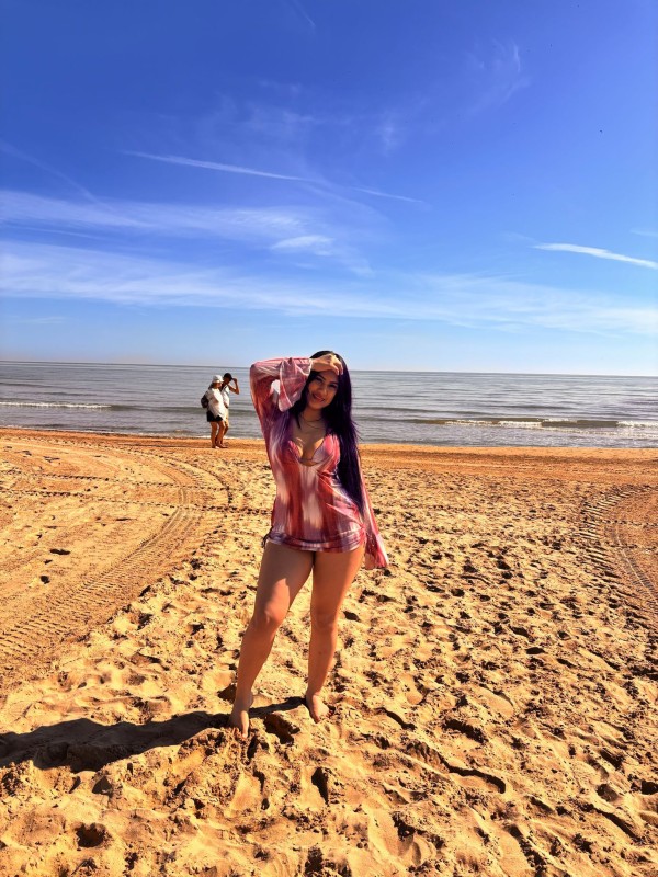 Soy Alix una bella latina