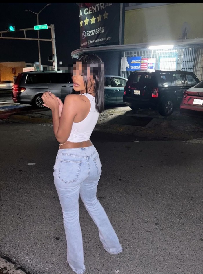 Carla nueva en zona ardiente en placer