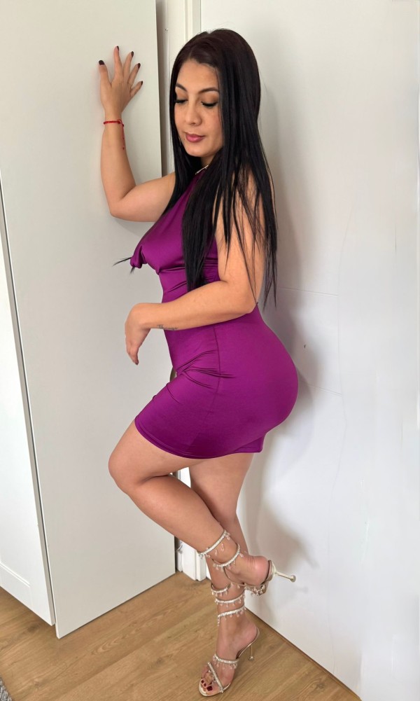 BEBITA CHUPONA QUIERO TODA TU LECHE