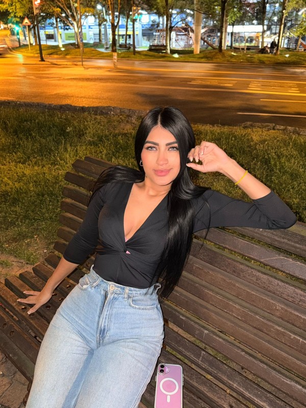 jovencita NUEVA EN TU ZONA Koral