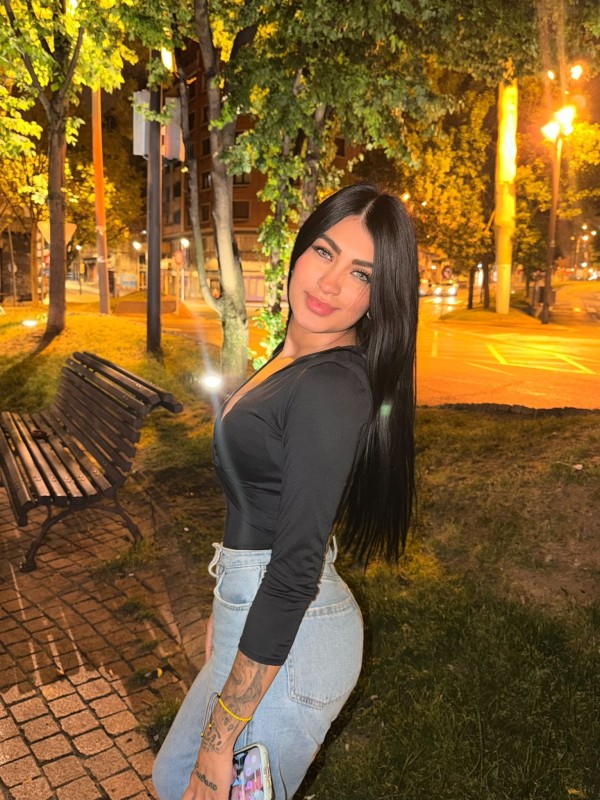 jovencita NUEVA EN TU ZONA Koral