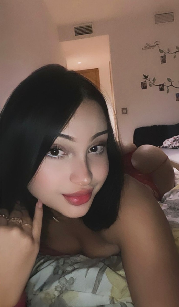 JOVENCITA Y GUAPÍSIMA TRANS, NOVEDAD!!!