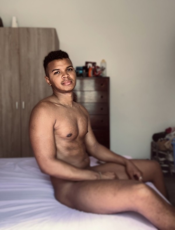 Ivan, Disponible con sitio
