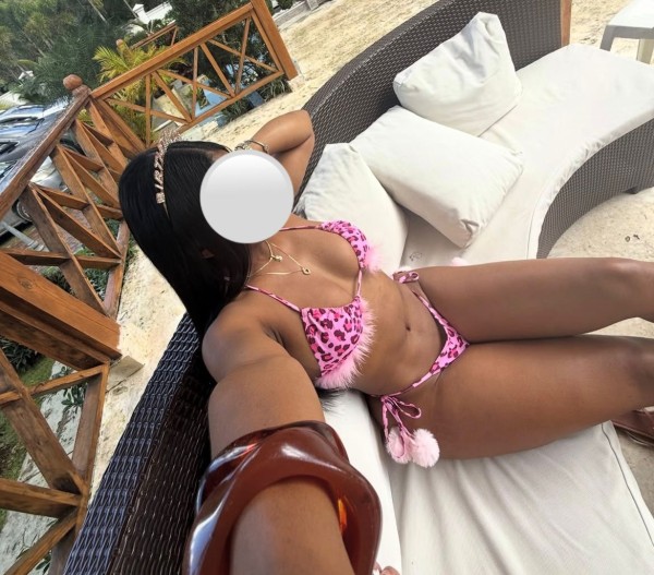 Negra cachonda