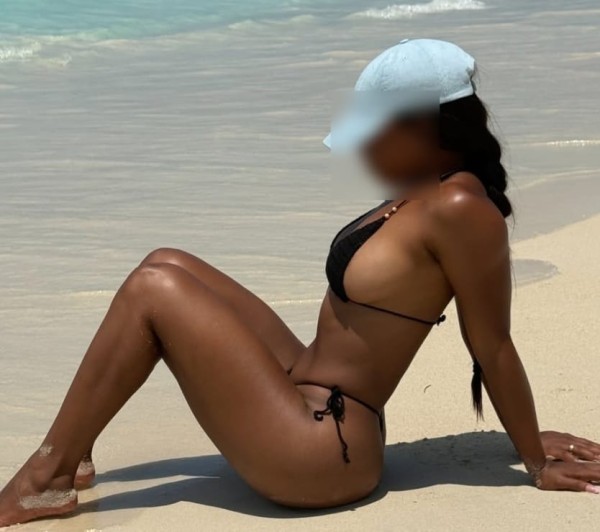 Karla    CUBANA  desplazamientos  hoteles y domiciliosINDEPENDIENTE