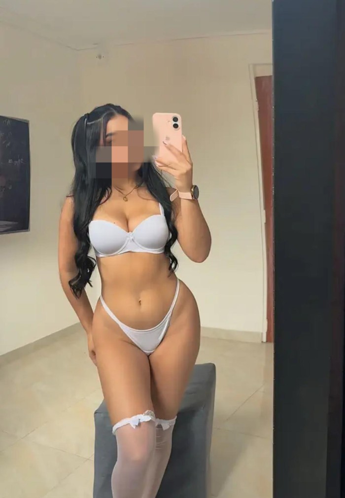 Latina caliente