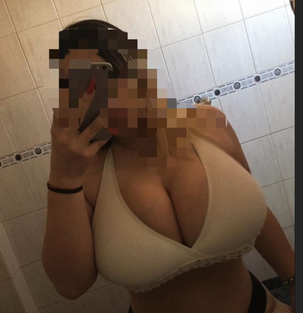 Novedad Eva latina hermosa tetona cachonda