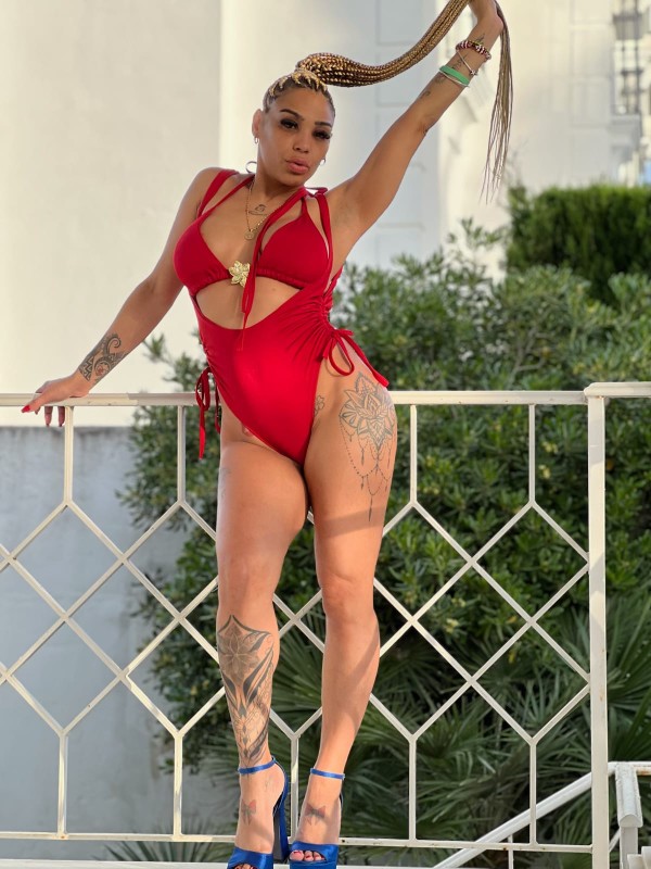 ARIA 28 años, SEDUCTORA Y MUY FOGOSA..!!!!