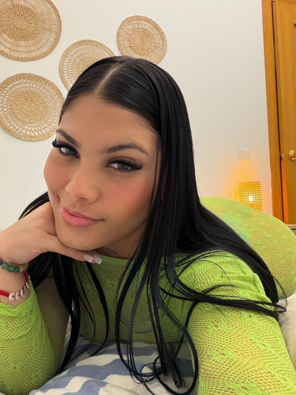 Espectacular chica venezolana cariñosa fiestera