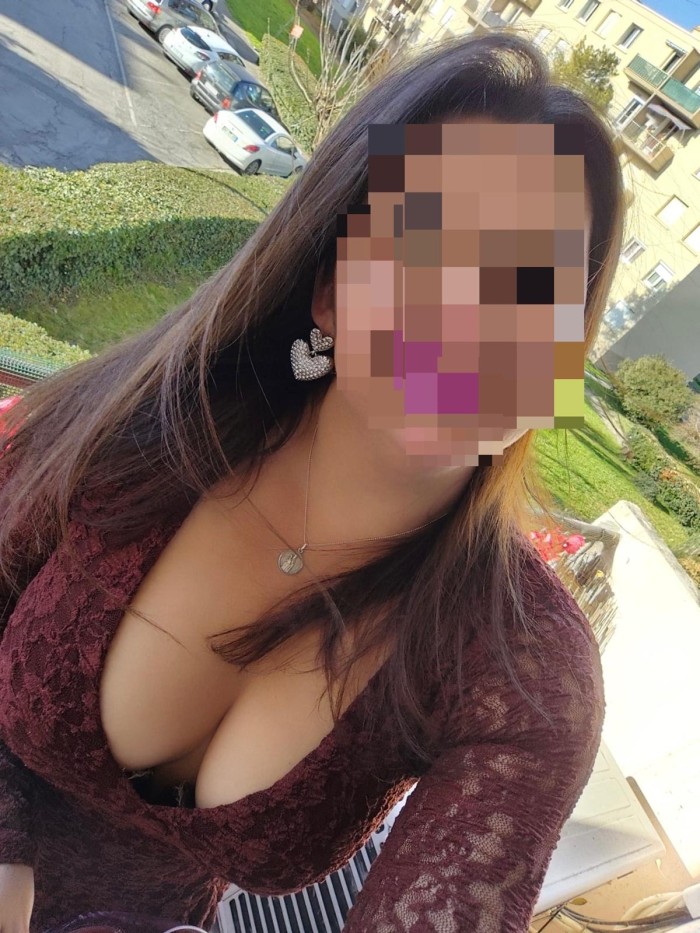 NOVEDAD PAULA EN LALIN! BRASILEÑA JUGUETONA FIESTERA CACHONDA Y DISCRETA