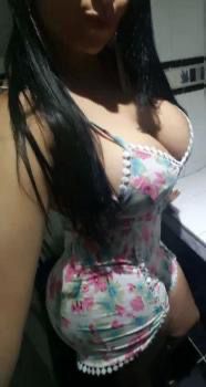Chica super cachonda implicada y muy morbosa