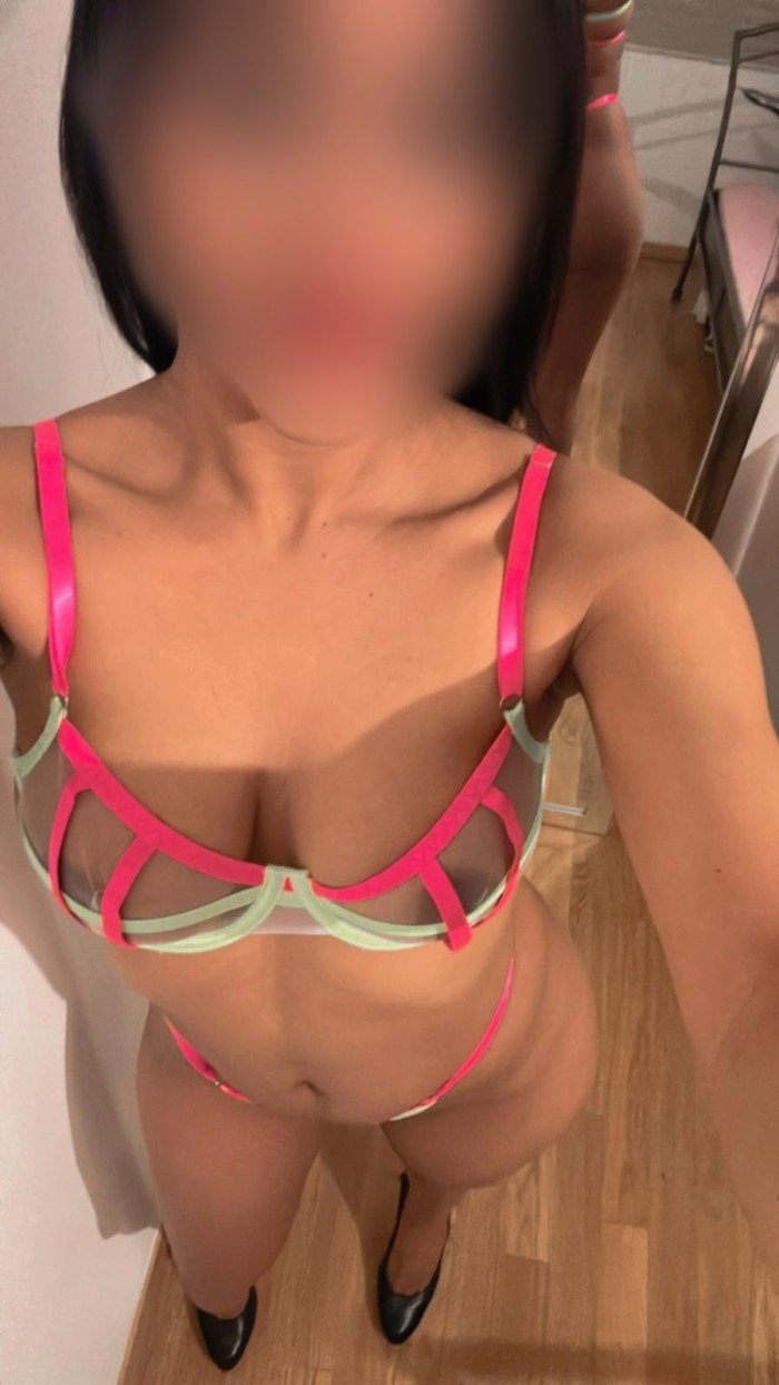 MUJER JOVEN Y EXPLOSIVA,BEA,,GETAFE