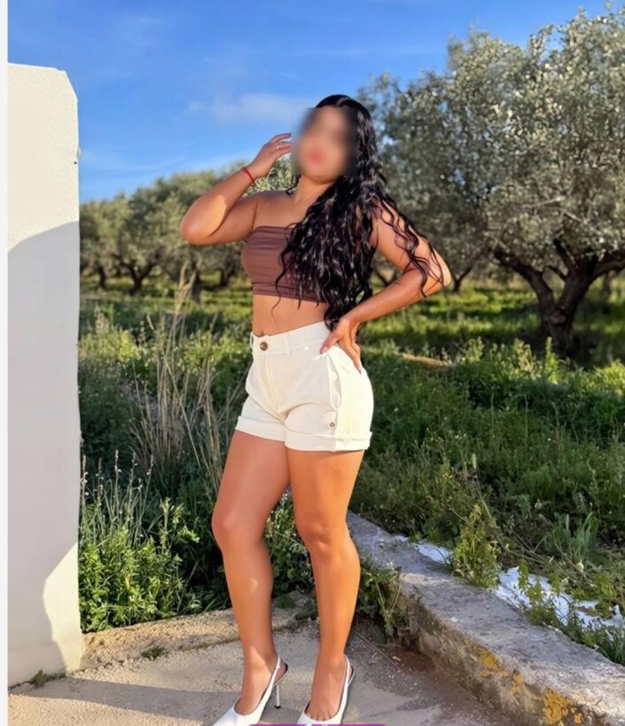 LATINA SEXY JUGUETONA AMABLE CARIÑOSA COMPLETA