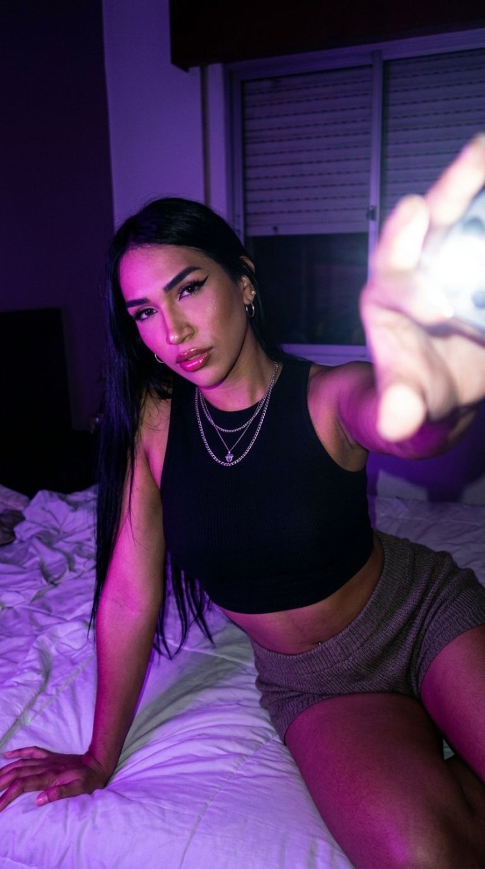 Trans venezolana muy guapa en Marina Botafoch