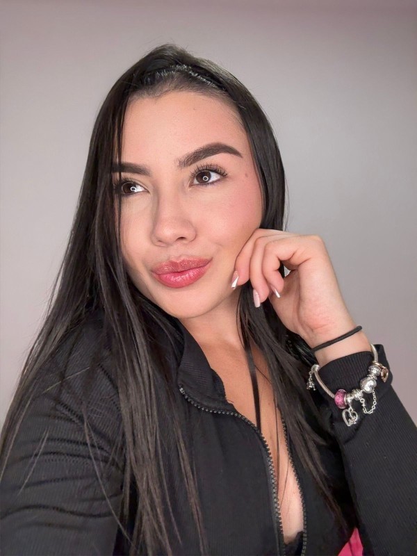 673634613 Sarita REINA CACHONTA Y ARDIENTE AMOR