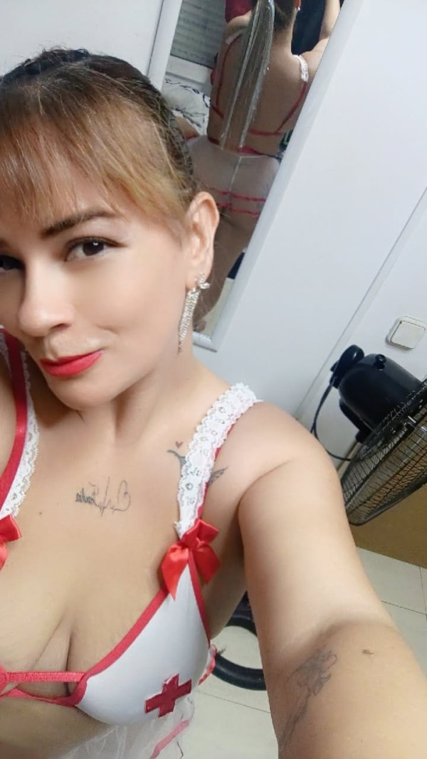 Rubia colombiana muy fiestera NOVEDAD