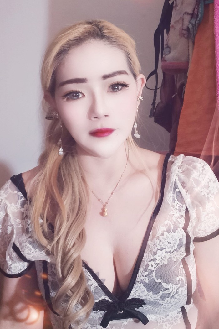 Chica asiática foto real
