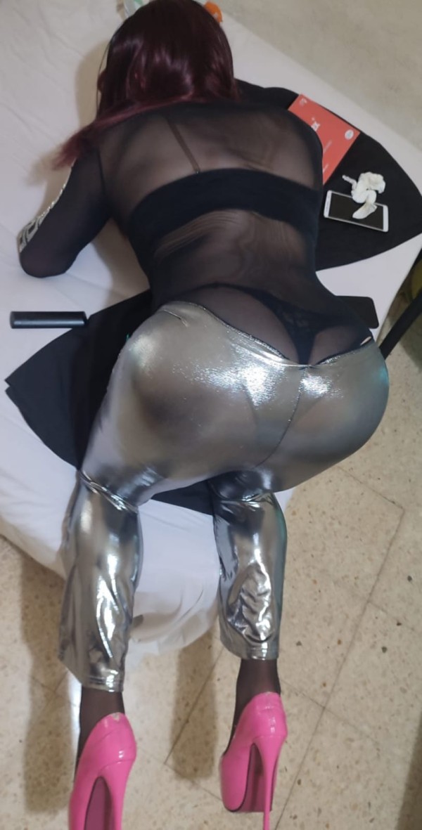 Katherine ama dominante extrovertida