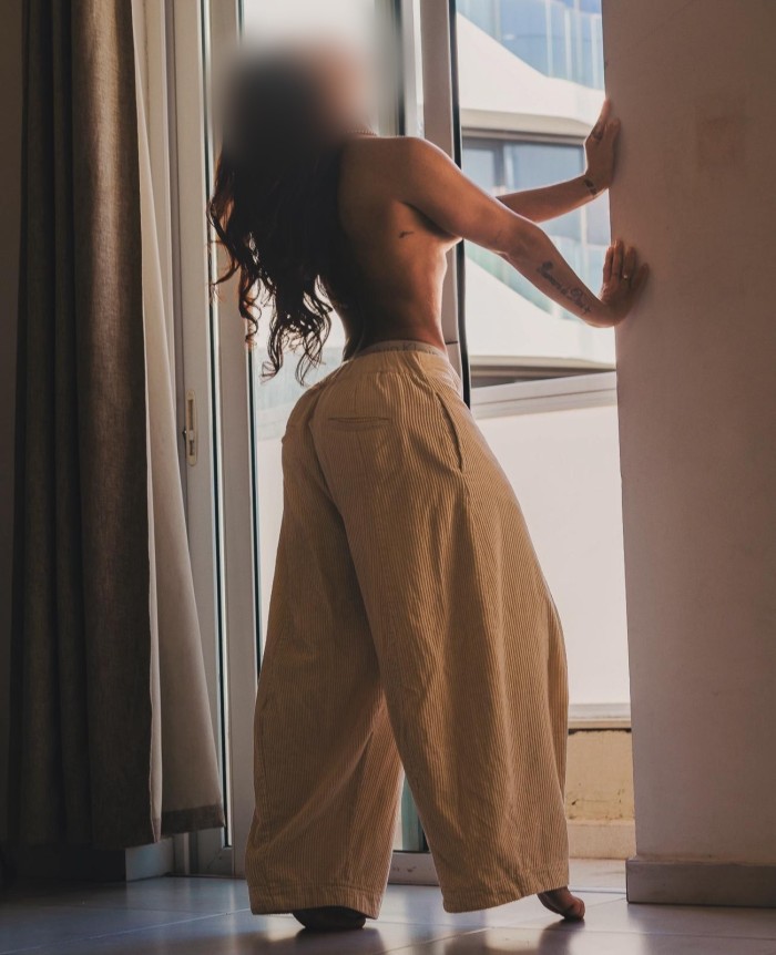 MEXICANA DE LUJO EXPLOSIVA Y MUY JUGUETONA