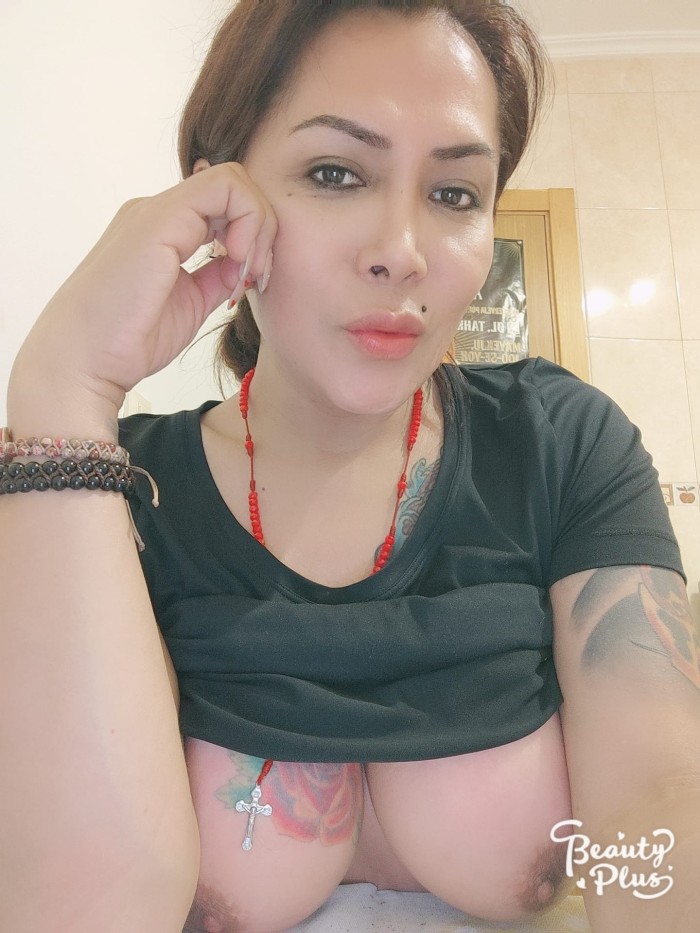 Culito tragón rabo muy duro lefero