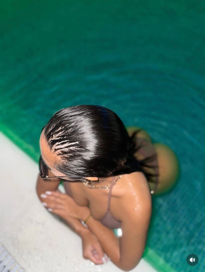 LUCIA: LATINA DESCOMPLICADA Y SEXI….