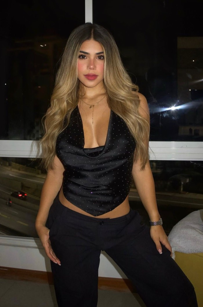 Preciosa rubia colombiana en Bilbao