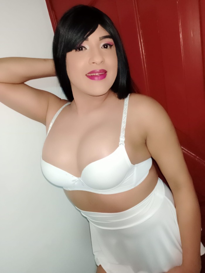 BRITANNY TRANSEXUAL FEMENINA SENSUAL Y COMPLACIENT