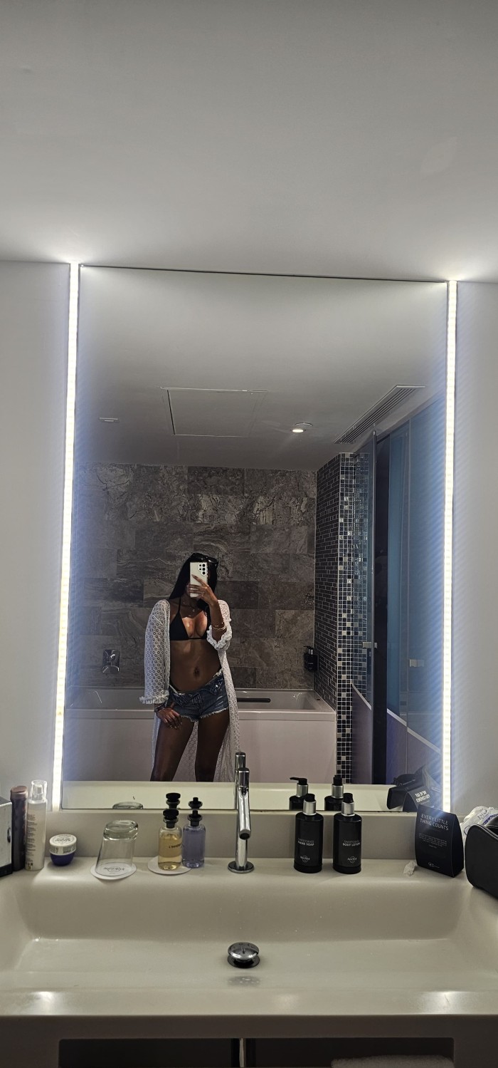guapa jovencita completa 24h LOGROÑO