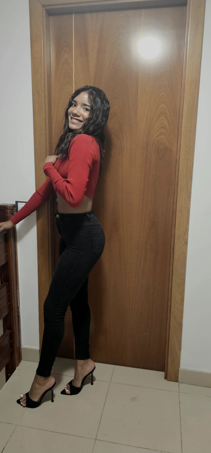 guapa jovencita completa 24h LOGROÑO
