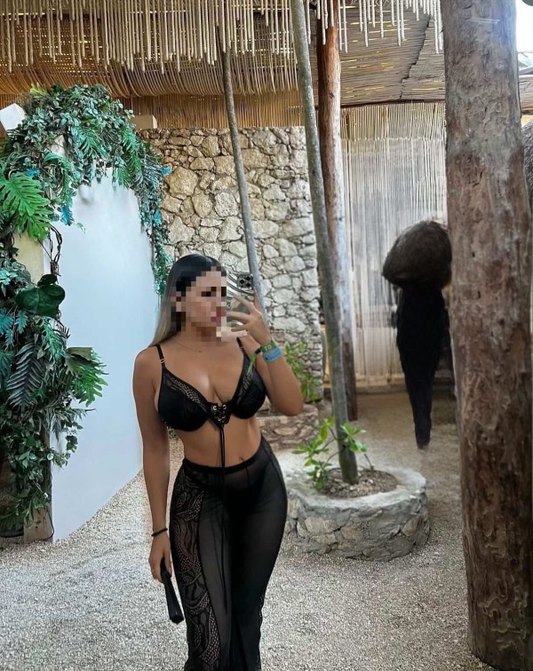 Linda colombiana en TORREVIEJA disponible para SALIDAS Y PISO DISPONIBLE