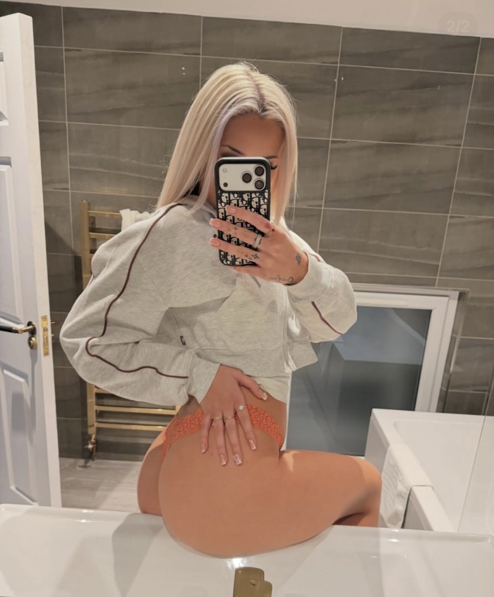 Rubia Exuberante
