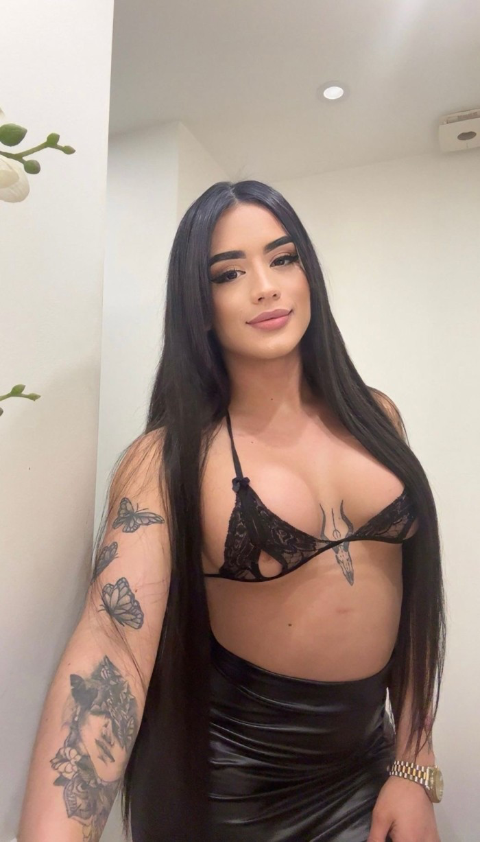 Trans muy golfa venezolana en Ibiza
